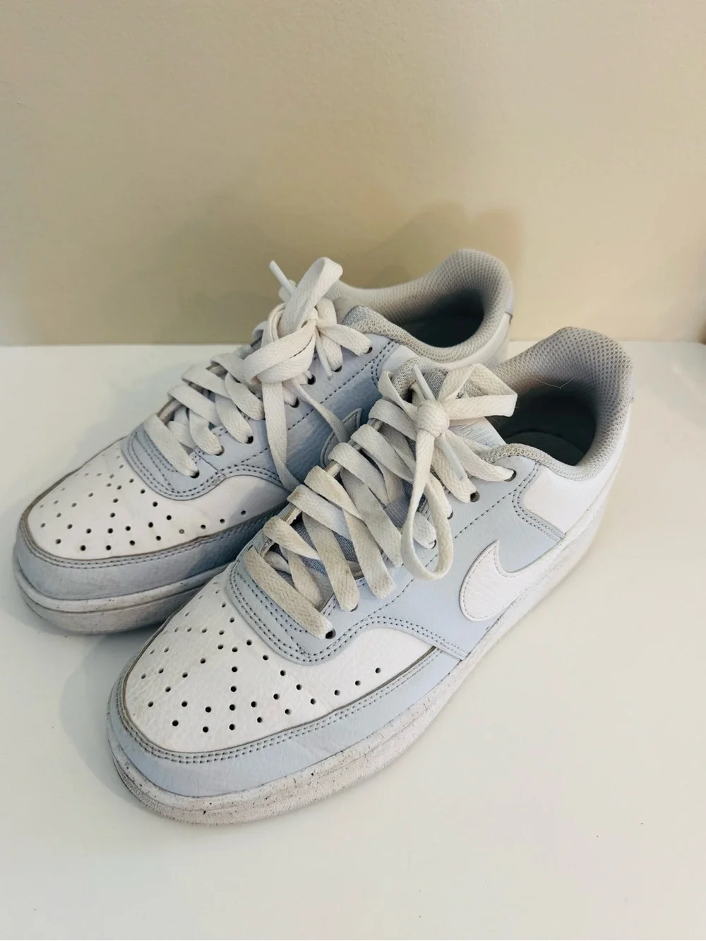 Nike Women's Court Vision Low Sneaker  Low Top Sneakers in White and Light Blue